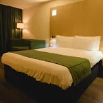 Otel Station House