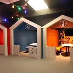 Otel Station House