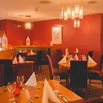 Otel Station House 3*