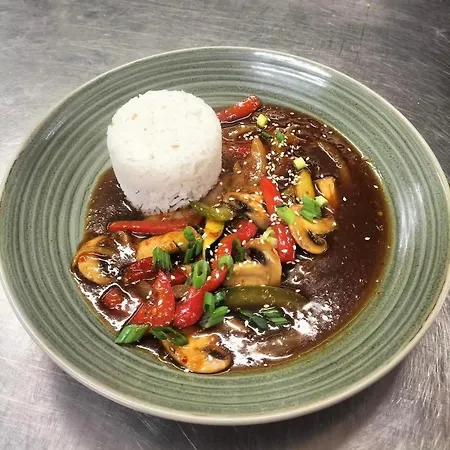 فندق Station House