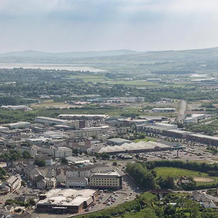 Station House فندق ليتيركيني