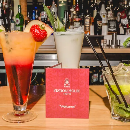 Station House 3* לטרקני