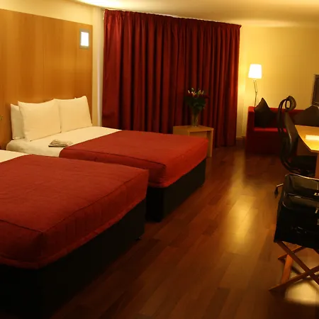 فندق Station House