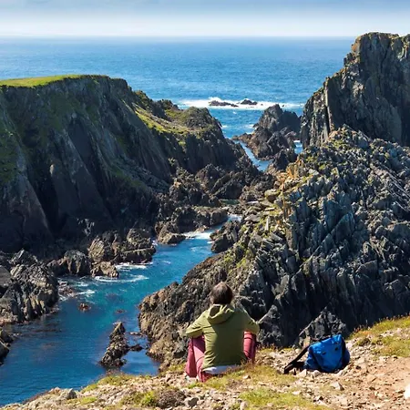 Station House ليتيركيني