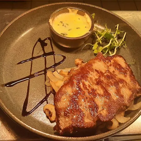 מלון Station House 3*