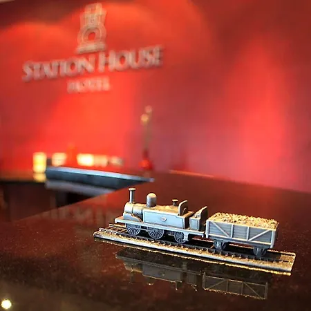 Station House 3* לטרקני