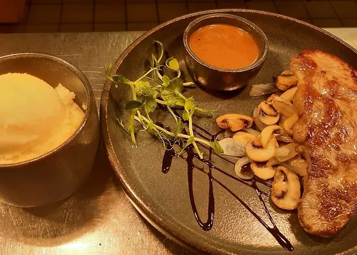 Station House Hotel 3*